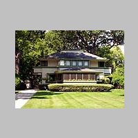 J. Kibben Ingalls House (1909), 562 North Keystone Avenue River Forest, IL, photo Oak Park Cycle Club, Wikipedia.jpg